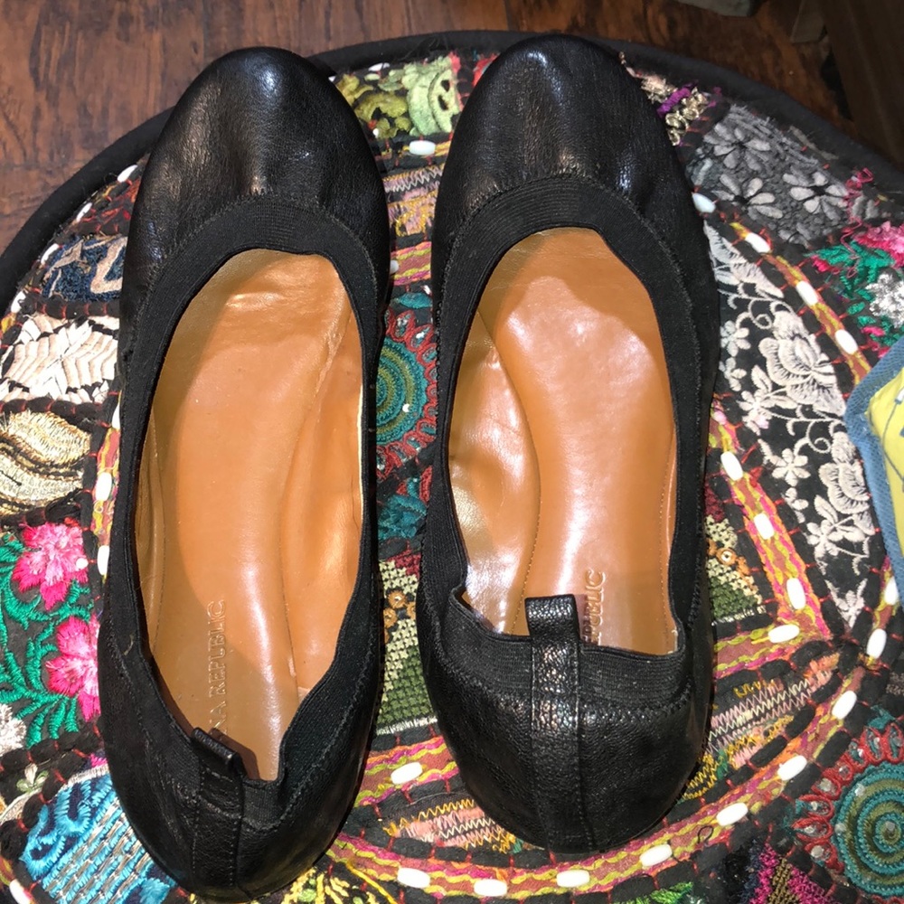 Banana republic Black Flats